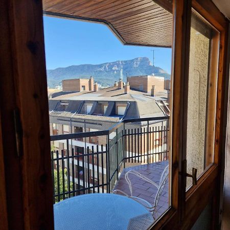 Flor De Nieve Apartment Jaca Exterior foto