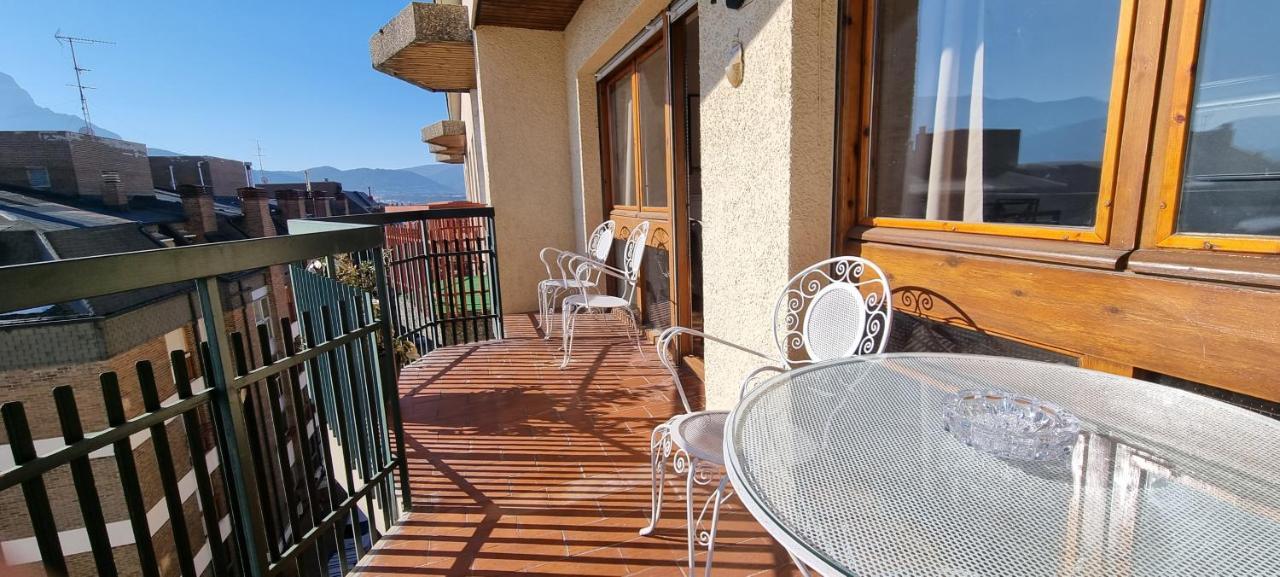 Flor De Nieve Apartment Jaca Exterior foto