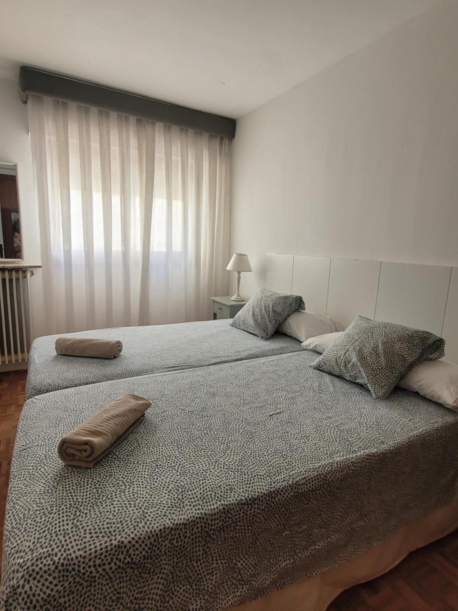 Flor De Nieve Apartment Jaca Exterior foto